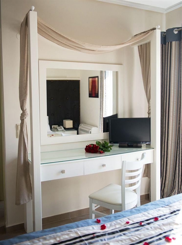 Mantinia Bay 3* קלמאטה