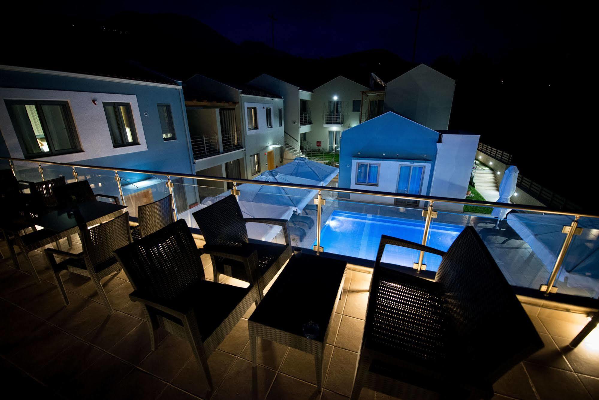 Mantinia Bay 3* קלמאטה